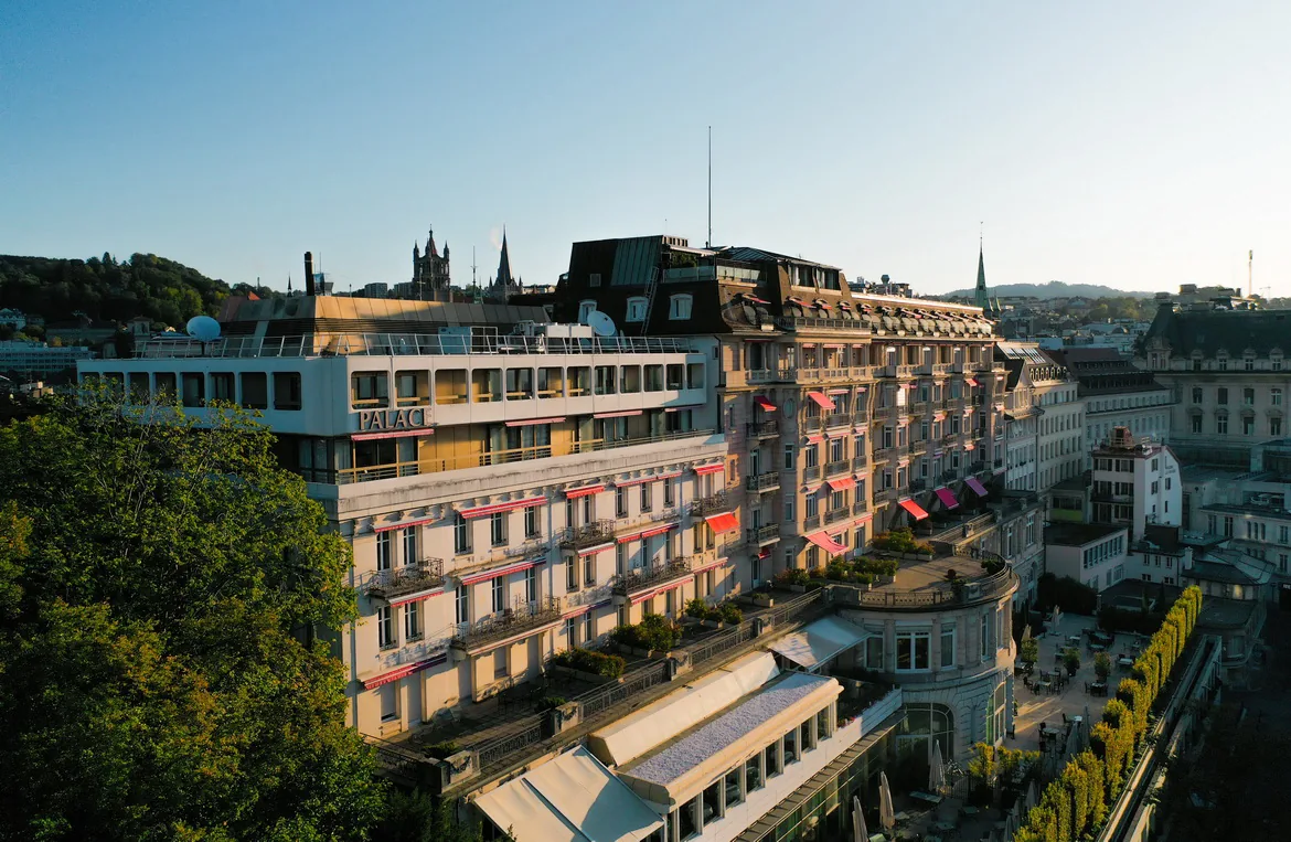 A grand tradition: at the elegant Lausanne Palace, Franck Pelux delights guests with his cuisine.