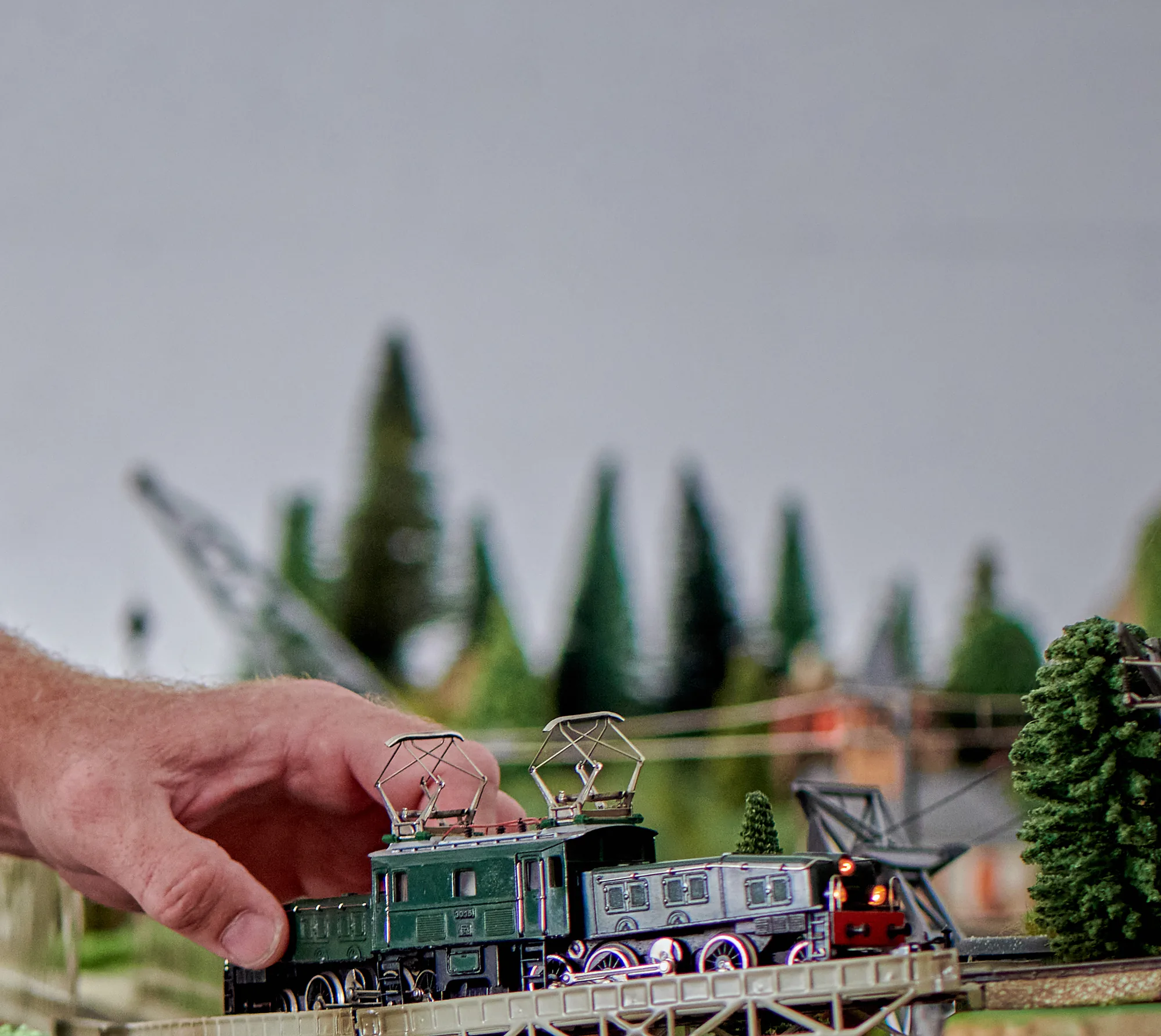 Investing with method: depending on how elaborate they are, model railway layouts with true-to-life details easily cost 15,000 francs. Photo: courtesy