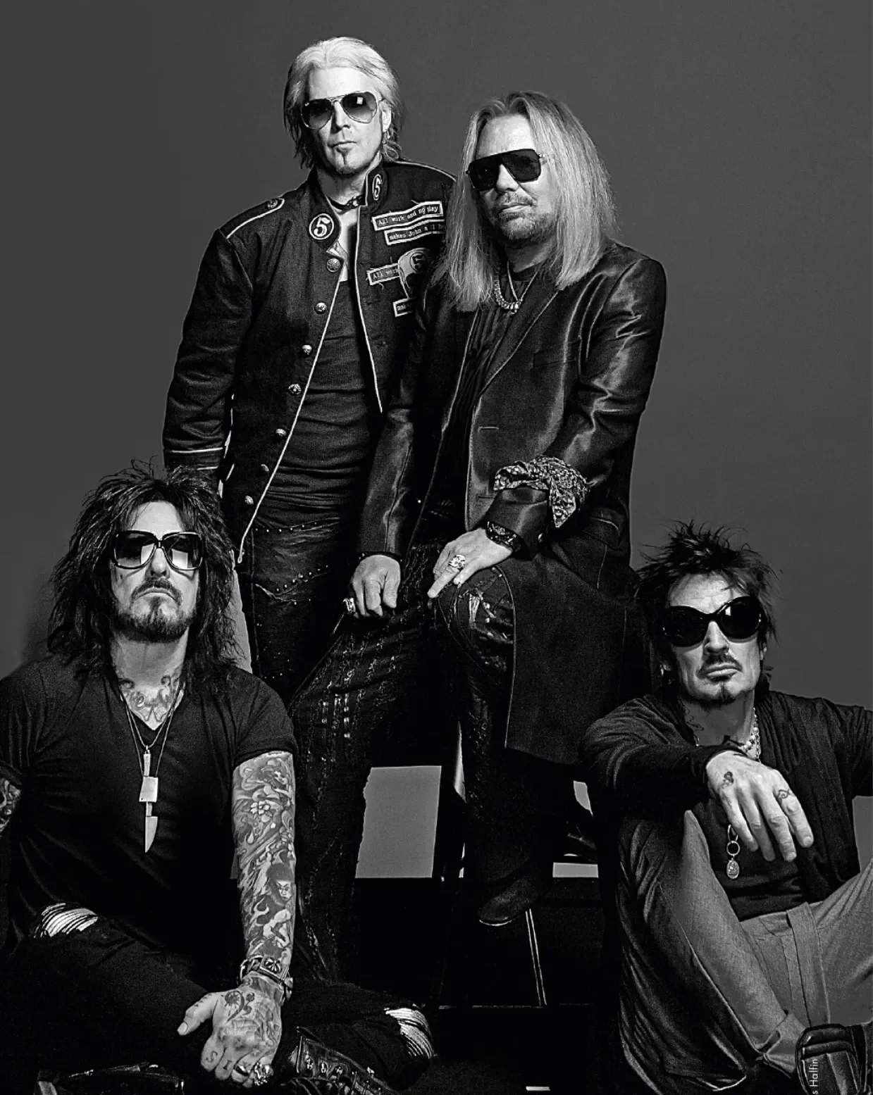 Bad boys, cool outfits: Mötley Crüe – though more convincing live in the past. Photo: handout