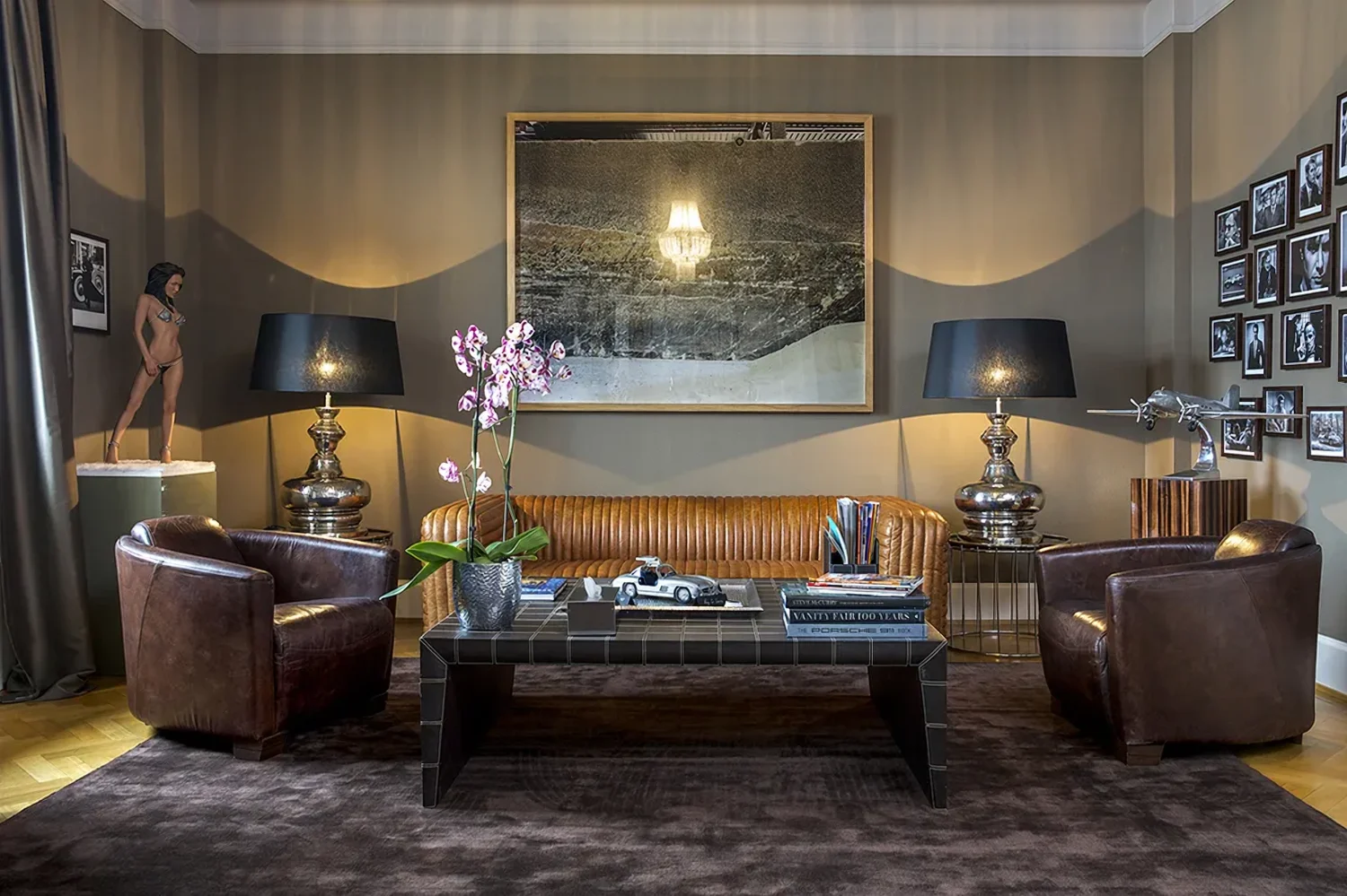 A waiting room as a lounge: at the Gentlemen’s Clinic the men keep to themselves.